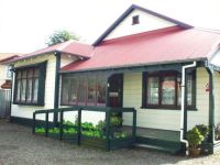 Tourist Rental Pepper Tree Hostel from Palmerston North, Palmerston North, Manawatu-Wanganui