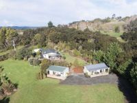 Tourist Rental Auckland Country Cottages from Clevedon, Manukau, Auckland