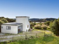 Tourist Rental Surfinn Eco Cottage from Papatowai, Clutha, Otago