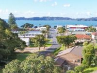 Tourist Rental Bed of Roses from Paihia, Far North, Northland