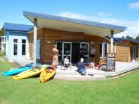 Tourist Rental Pounawea Grove Motels from Owaka, Clutha, Otago